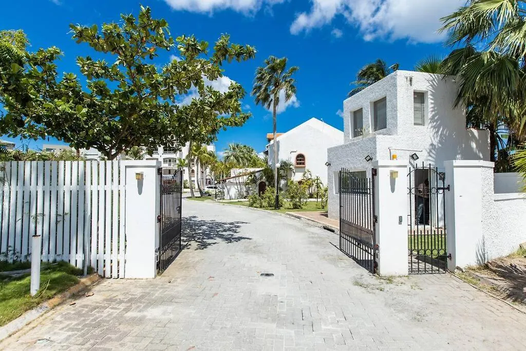 Paraiso In St Maarten- Steps Away From Bars & Restaurants And Beach! Apartman Simpson Bay