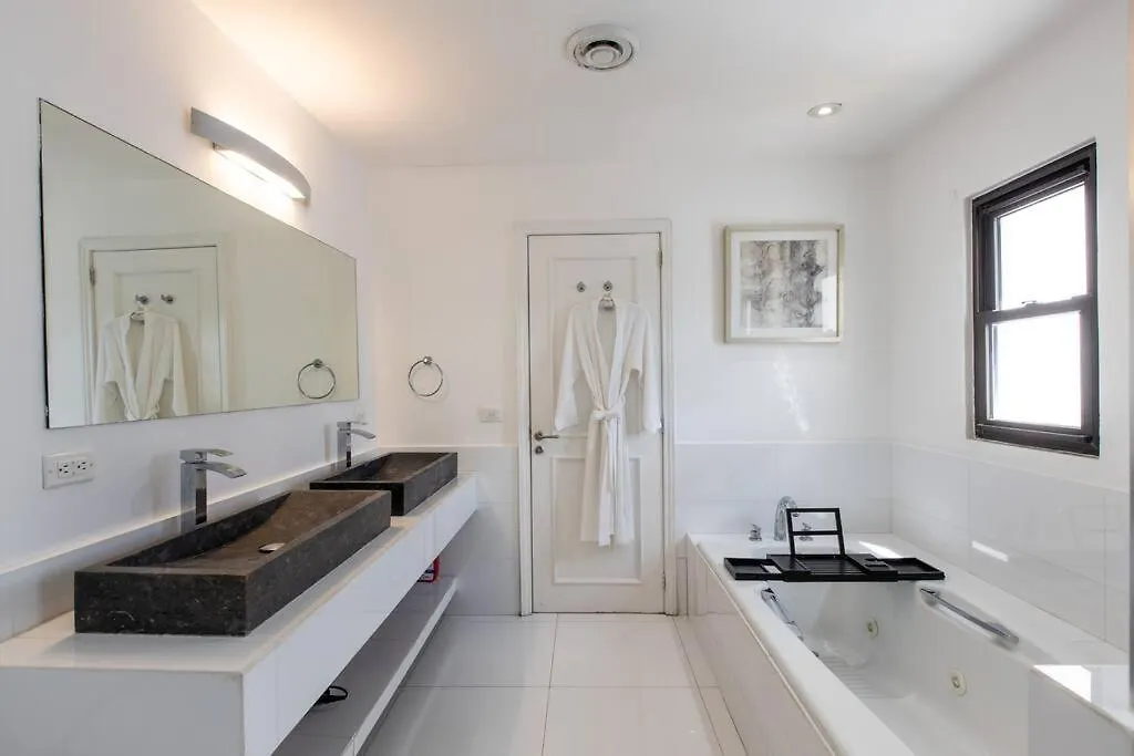 Paraiso In St Maarten- Steps Away From Bars & Restaurants And Beach! Apartman Simpson Bay Sint Maarten